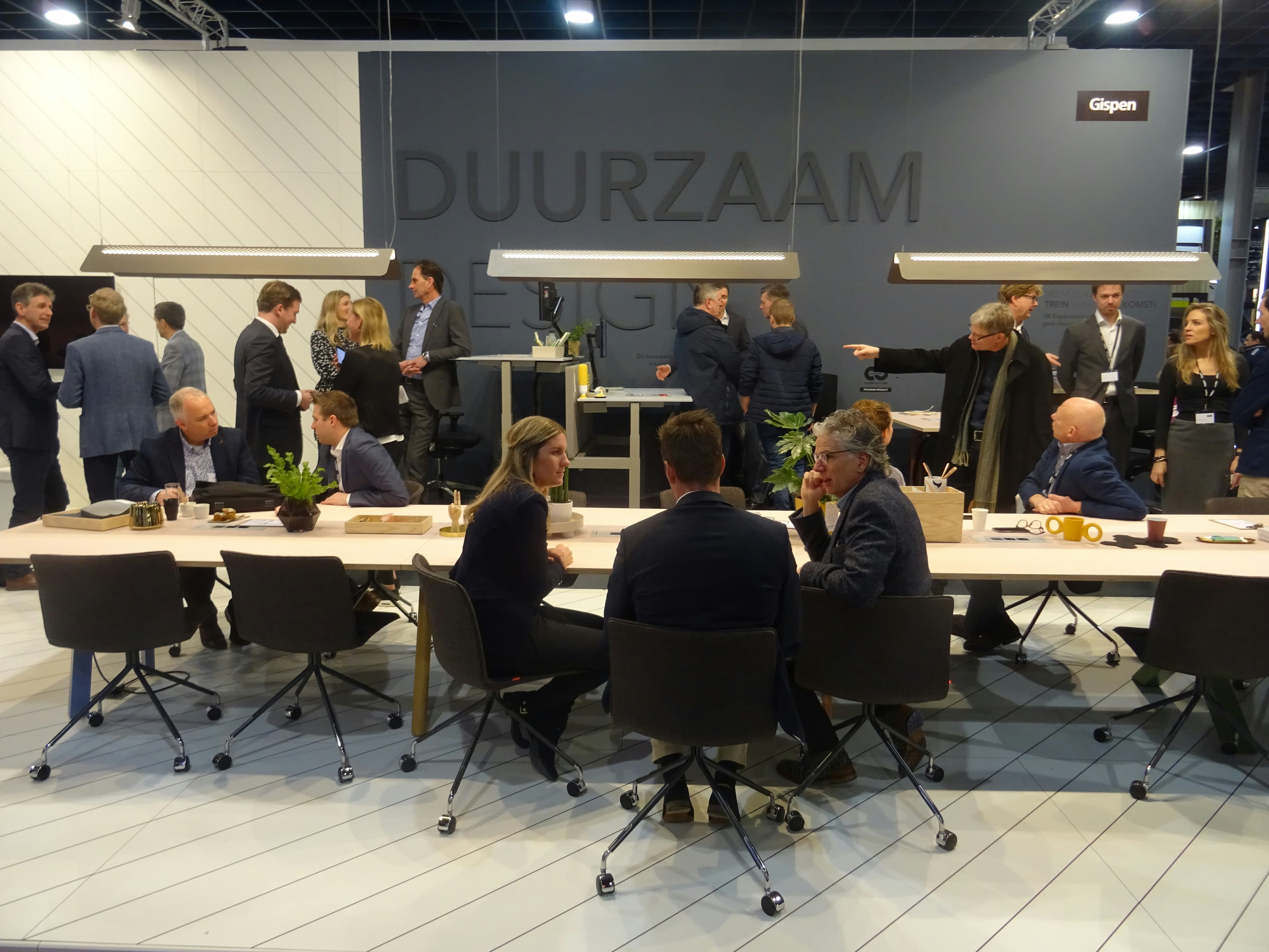 A collaborative team discussion about the Japan-Uganda operating model